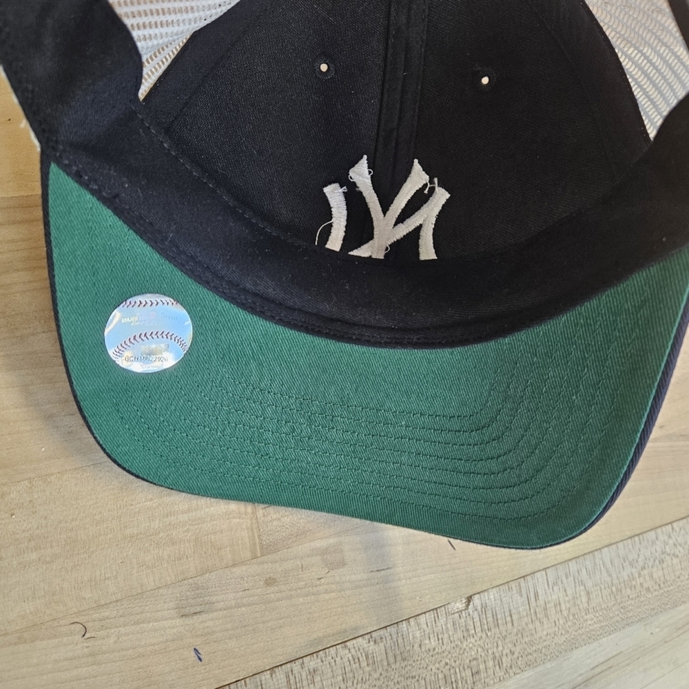 New York Yankees '47 Women's Adjustable Trucker Hat Navy Blue - Picture 6 of 6